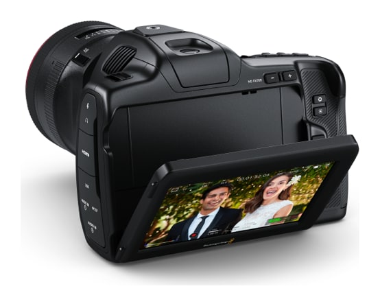 Blackmagic Pocket Cinema Camera 6K Pro – Nagibni HDR zaslon svjetline 1500 nita