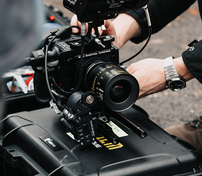 Objektiv DZOFilm Vespid Prime na filmskoj kameri