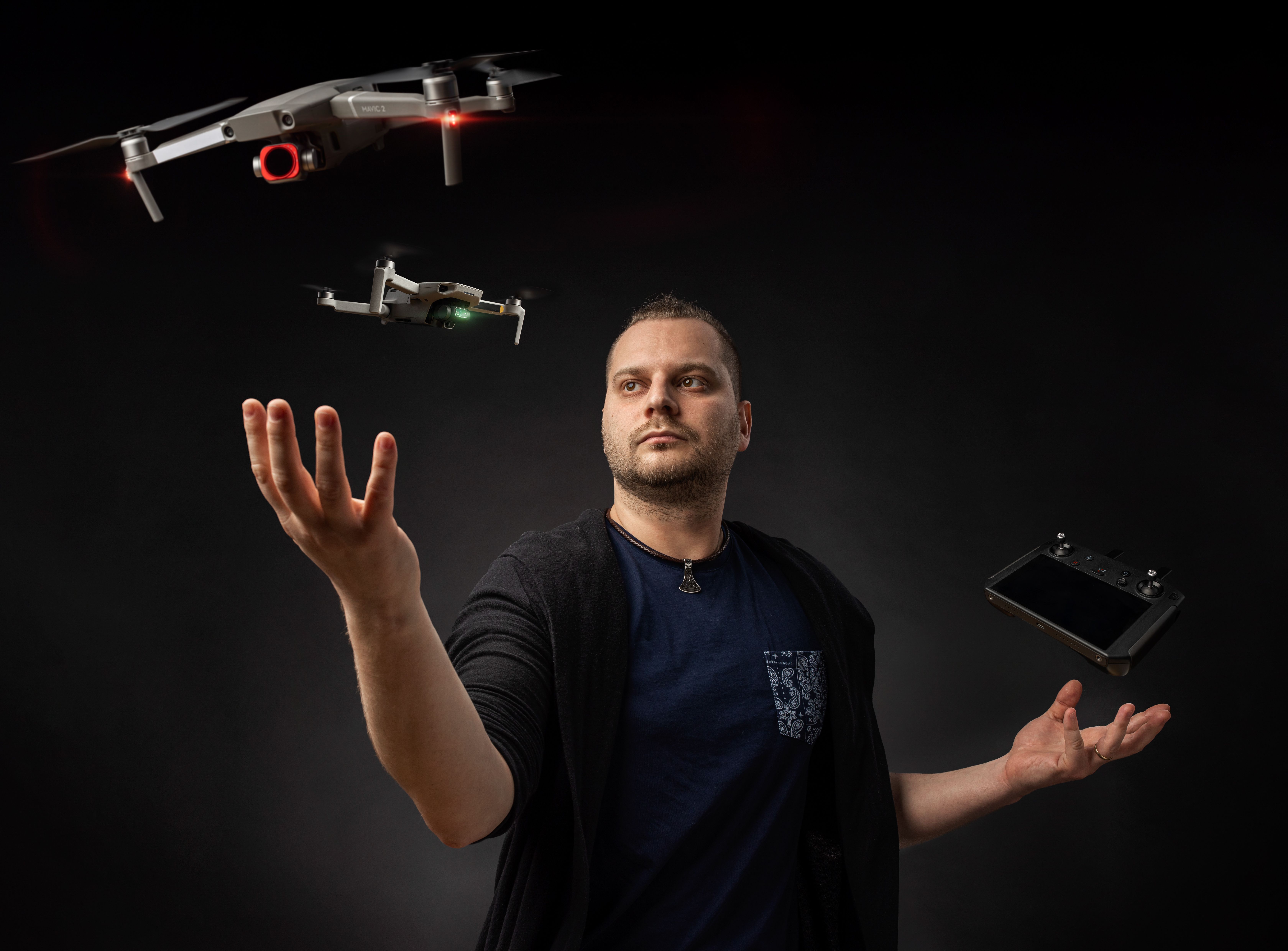 Otevřený vnitřní prostor Moment Tech Organizeru