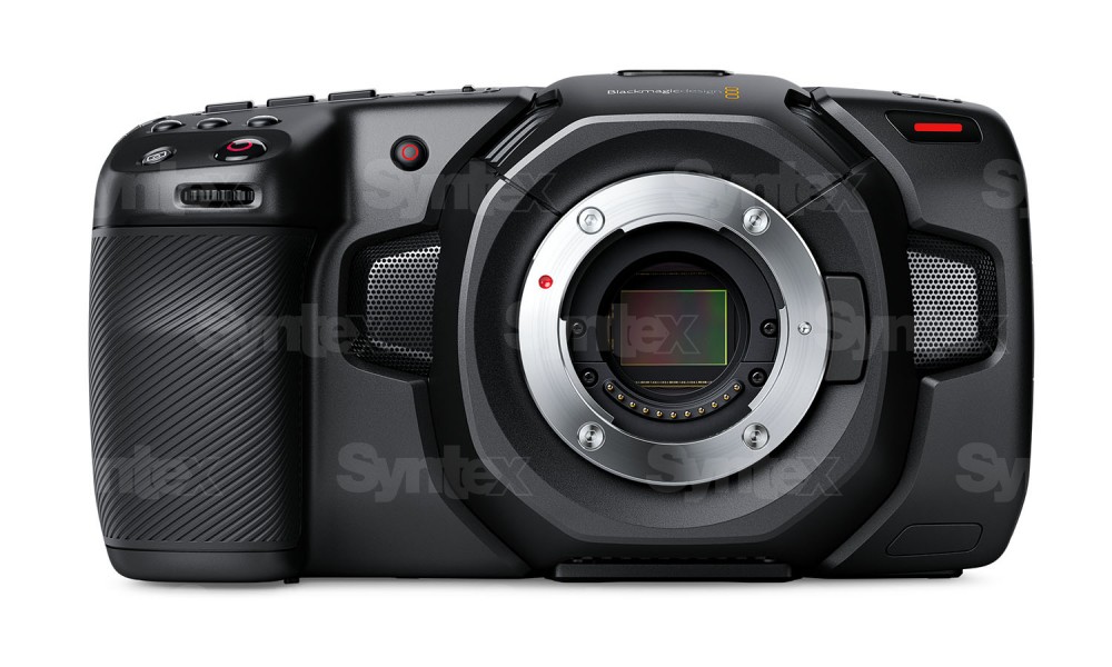 Stražnji pogled na Blackmagic Pocket Cinema Camera 4K sa zaslonom osjetljivim na dodir