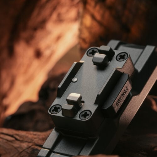 Khronos iPhone 15 Pro / Pro Max Case