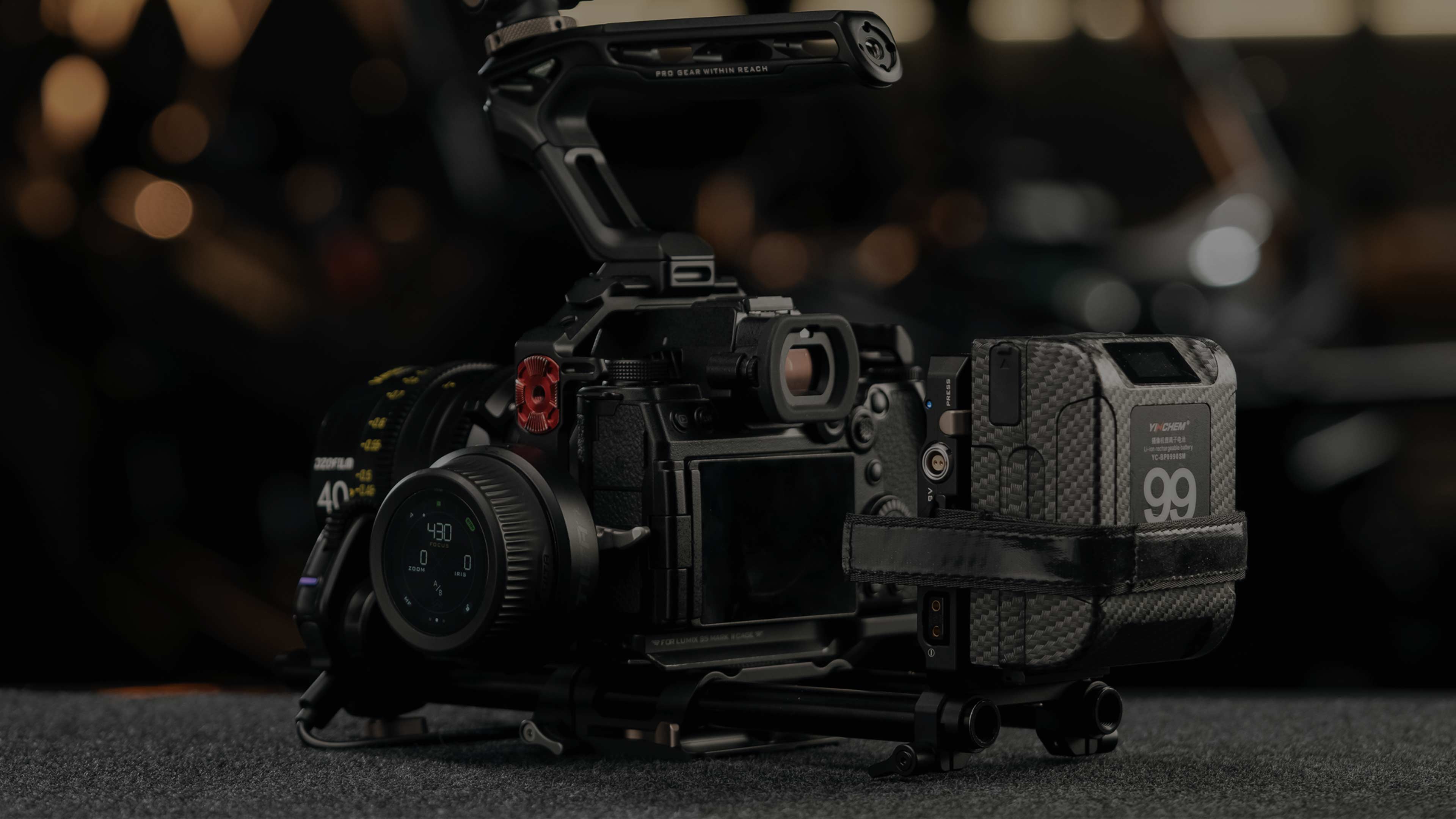 Tilta PD V-Mount baterijska ploča s kamerom, kavezom i Nucleus Nano II