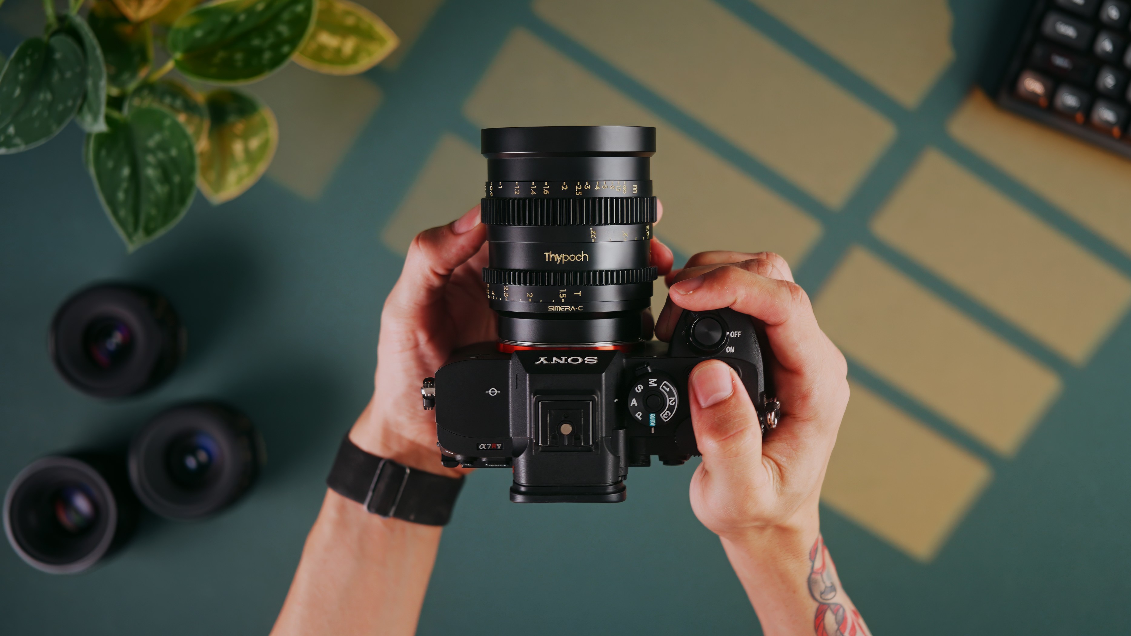 Službeni Simera-C E Mount na Sony kameri