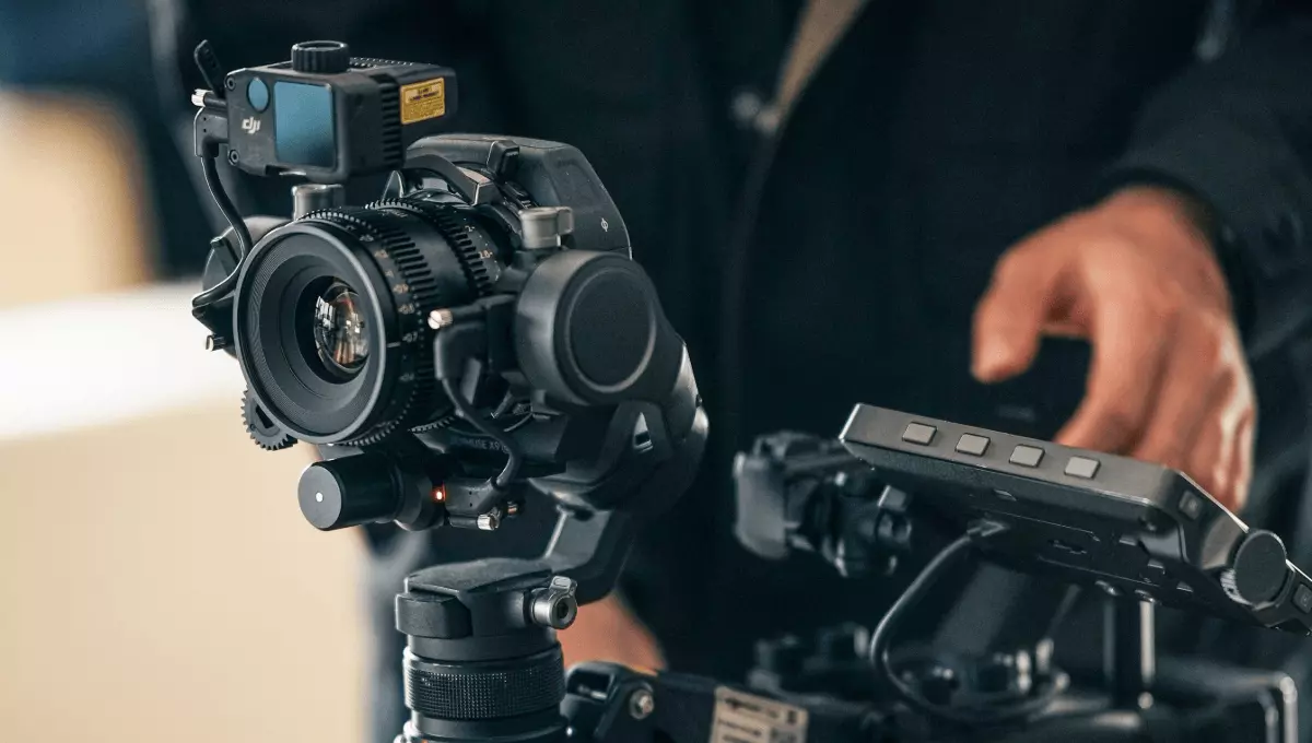 Thypoch Simera-C 16 mm T1.9 M