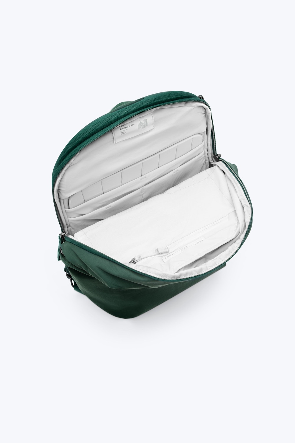 Peak Design City Backpack 15L – rychle přístupná kapsa