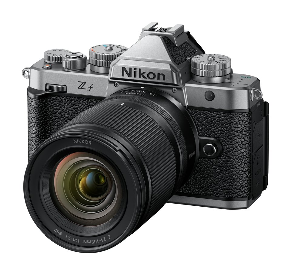 Nikon Z f Silver + NIKKOR Z 24-105mm f/4–7,1