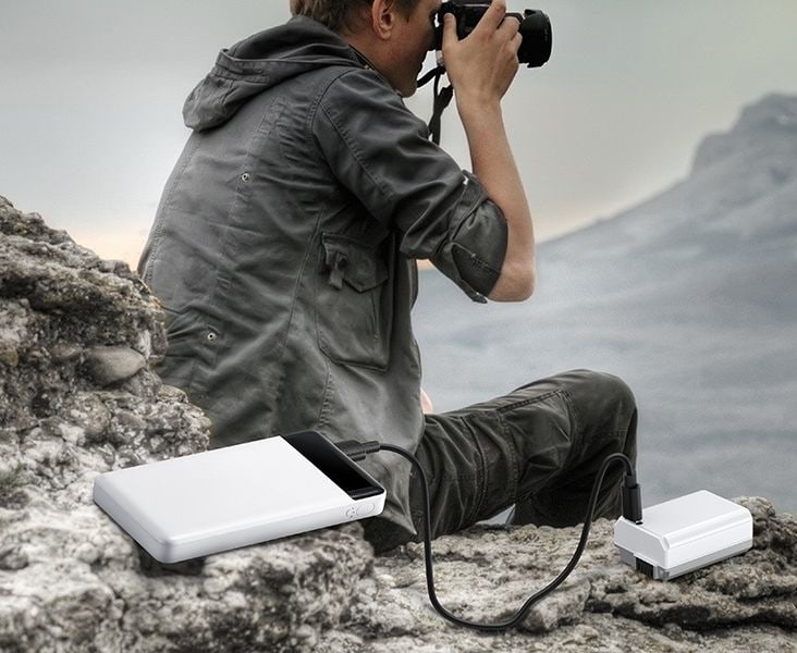 Dvije baterije od 1100 mAh