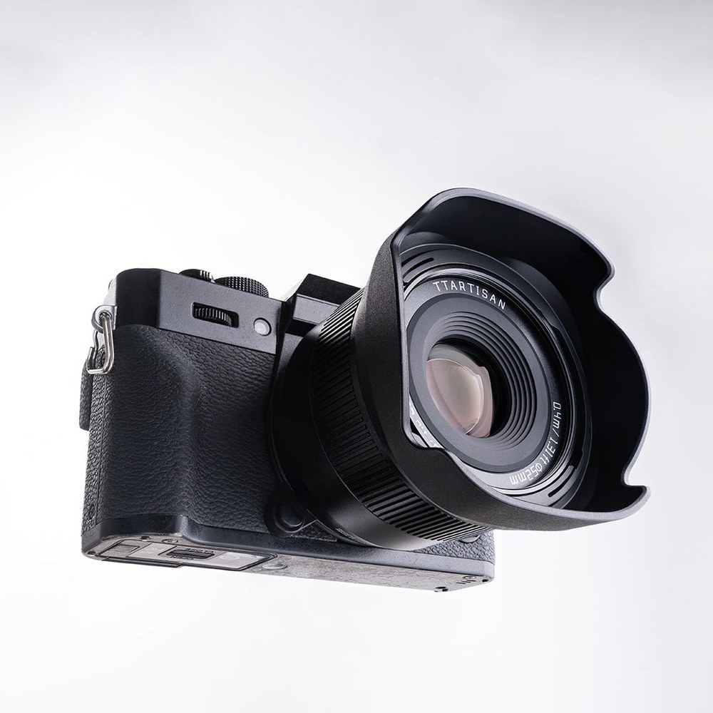 TTArtisan APS-C AF 35mm F1.8 II – Sjenilo objektiva u paketu