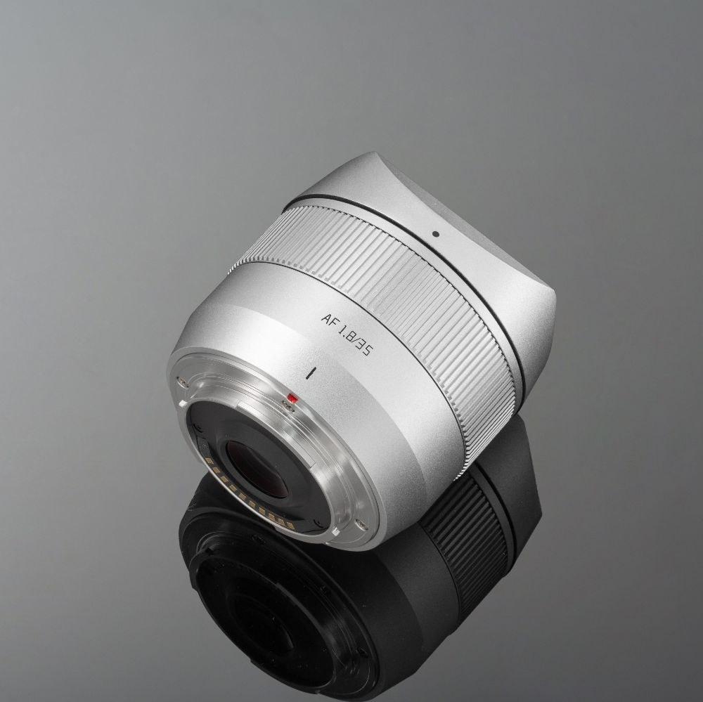 TTArtisan APS-C AF 35mm F1.8 II – Automatsko izoštravanje sa STM motorom