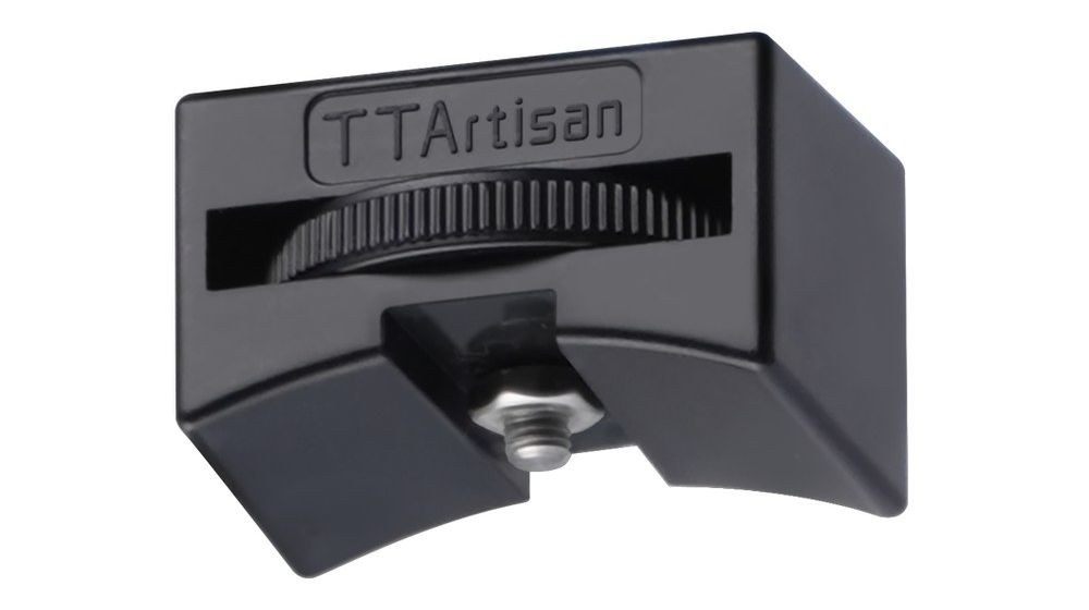 TTArtisan Macro 100mm F2.8 2x – Nosač s hladnim priključkom u pakiranju